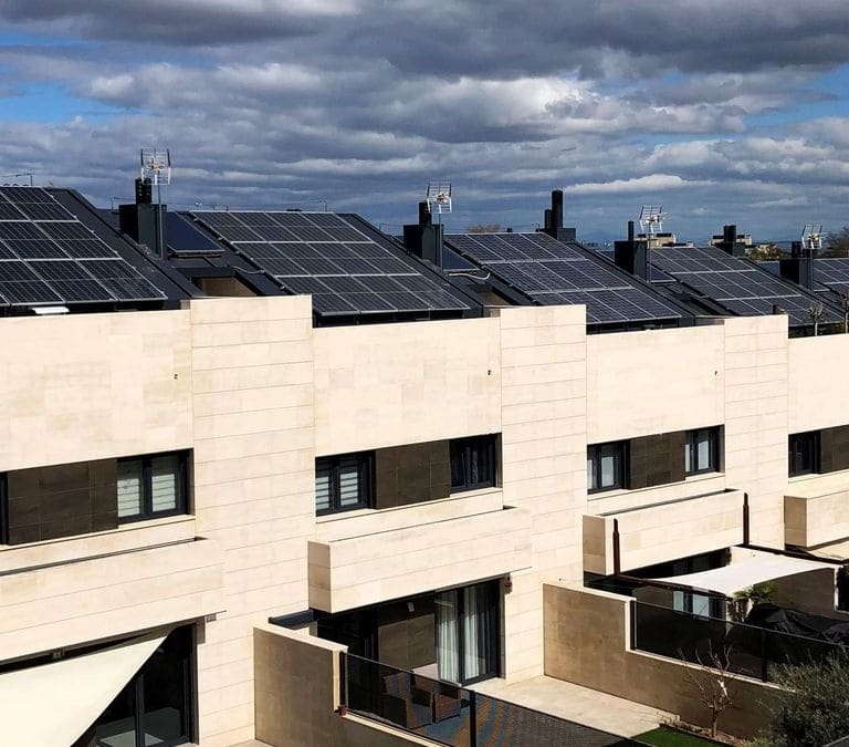 El apagón dispara la instalación de sistemas de autoconsumo residencial y de baterías