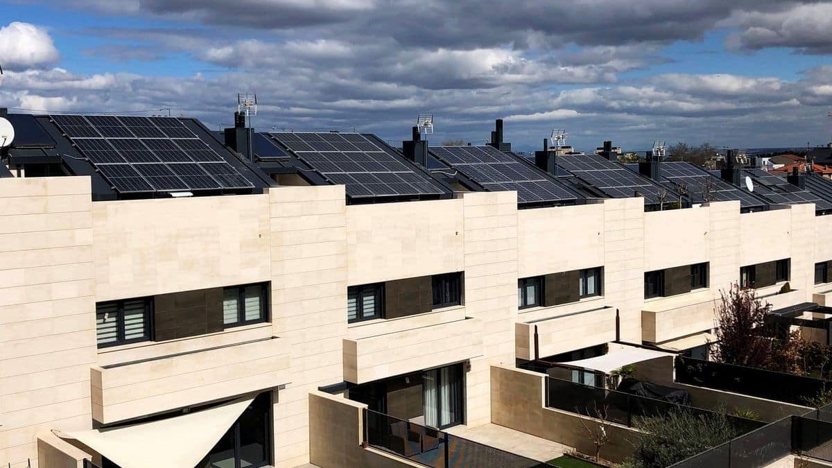 El apagón dispara la instalación de sistemas de autoconsumo residencial y de baterías