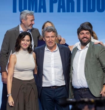 Feijóo promete un "visado por puntos" para restringir la entrada de inmigrantes [...]