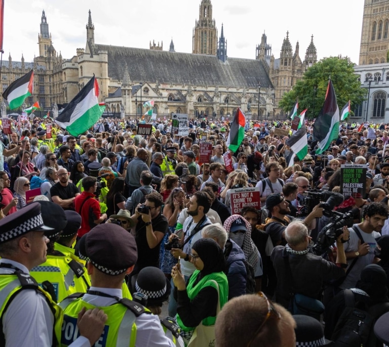 Detenciones masivas en Londres por respaldar al grupo 'Palestine Action'