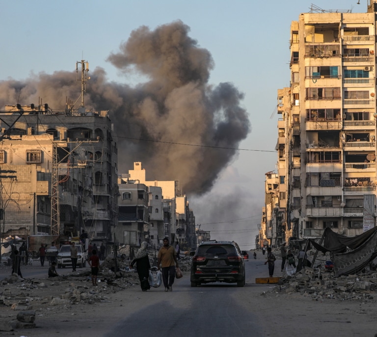 El Ejército israelí confirma que sus tanques están entrando en la ciudad de Gaza