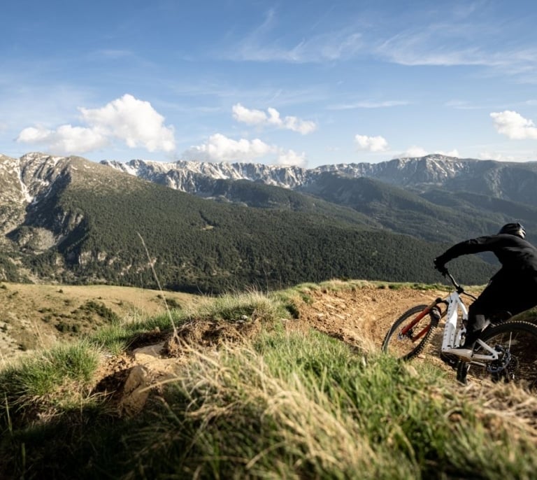 Las estaciones de Andorra consolidan la ocupación veraniega con un ligero crecimiento de visitantes