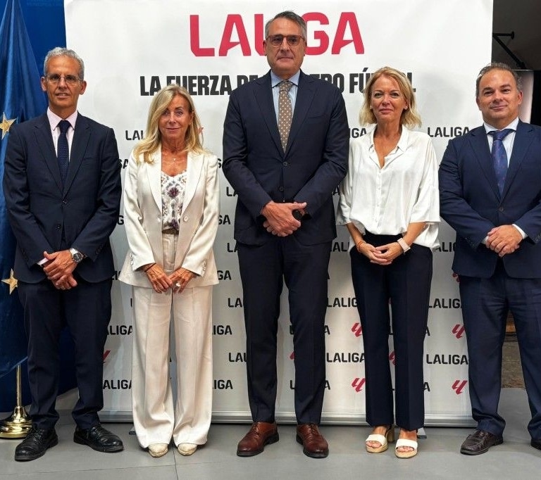 La FEMP y LaLiga firman un convenio para combatir el discurso de odio en el deporte