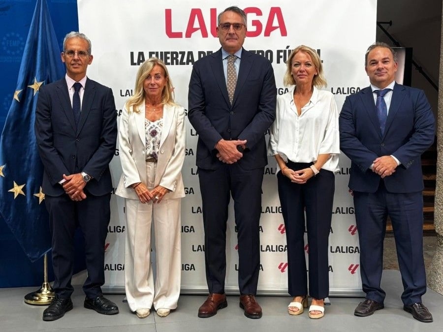 La FEMP y LaLiga firman un convenio para combatir el discurso de odio en el deporte