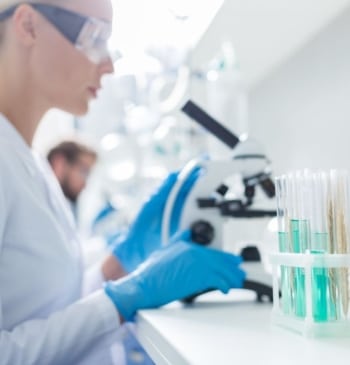 Novartis presena nuevos estudios sobre la eficacia sostenida de un fármaco para [...]