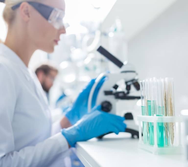 Novartis presena nuevos estudios sobre la eficacia sostenida de un fármaco para la esclerosis múltiple recurrente