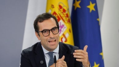El Gobierno supera los cálculos de los analistas y revisa al alza el crecimiento del PIB hasta el 2,7%