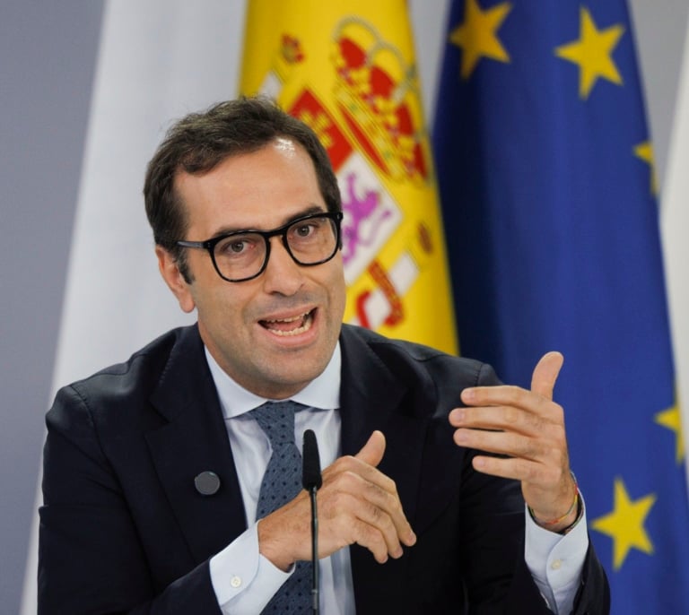 El Gobierno supera los cálculos de los analistas y revisa al alza el crecimiento del PIB hasta el 2,7%