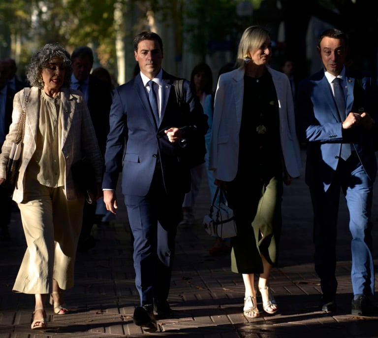 Pradales llama a acordar un nuevo estatuto mientras gobierne Sánchez: "Hay trenes que no vuelven a pasar, vienen tiempos oscuros"