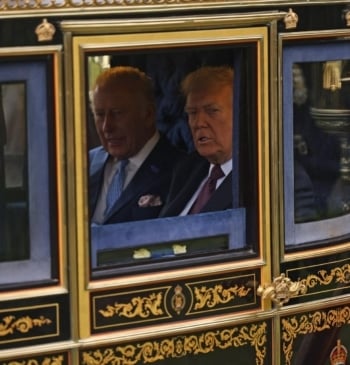 Carlos III recibe a Trump en su visita de Estado al Reino [...]