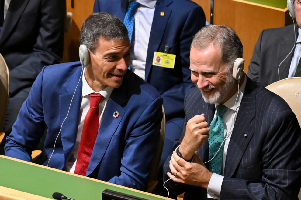 FOTODELDÍA - NUEVA YORK, 23/09/2025.- El presidente del Gobierno español, Pedro Sánchez y el rey Felipe VI, asisten a la sesión de apertura del Debate General del 80º período de sesiones de la Asamblea General de Naciones Unidas, este martes en Nueva York.EFE/ Borja Puig De La Bellacasa /Pool Moncloa***SOLO USO EDITORIAL/SOLO DISPONIBLE PARA ILUSTRAR LA NOTICIA QUE ACOMPAÑA (CRÉDITO OBLIGATORIO)***