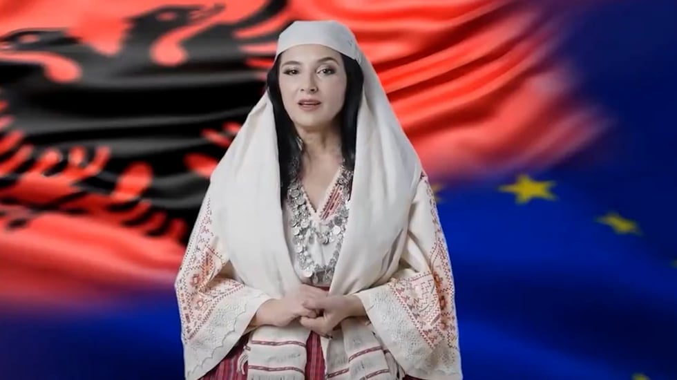 "Ni ambiciones ni intereses personales": así es la ministra de Albania creada con IA