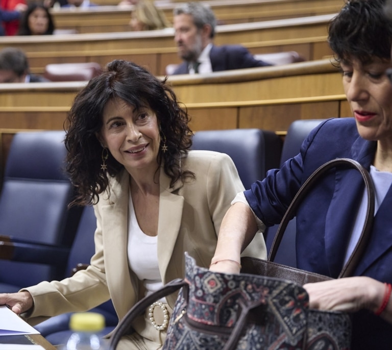 El Congreso reprueba a la ministra de Igualdad por los fallos de las pulseras antimaltrato