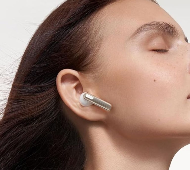 Ligeros, ergonómicos y muy prácticos: así son los auriculares inalámbricos Huawei FreeBuds SE 3 que AliExpress ha rebajado un 47%