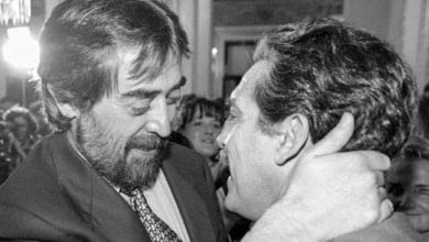 Cuando el PSOE hablaba del jurado como hito del "socialismo democrático" y el PP de  "tribunales populares"