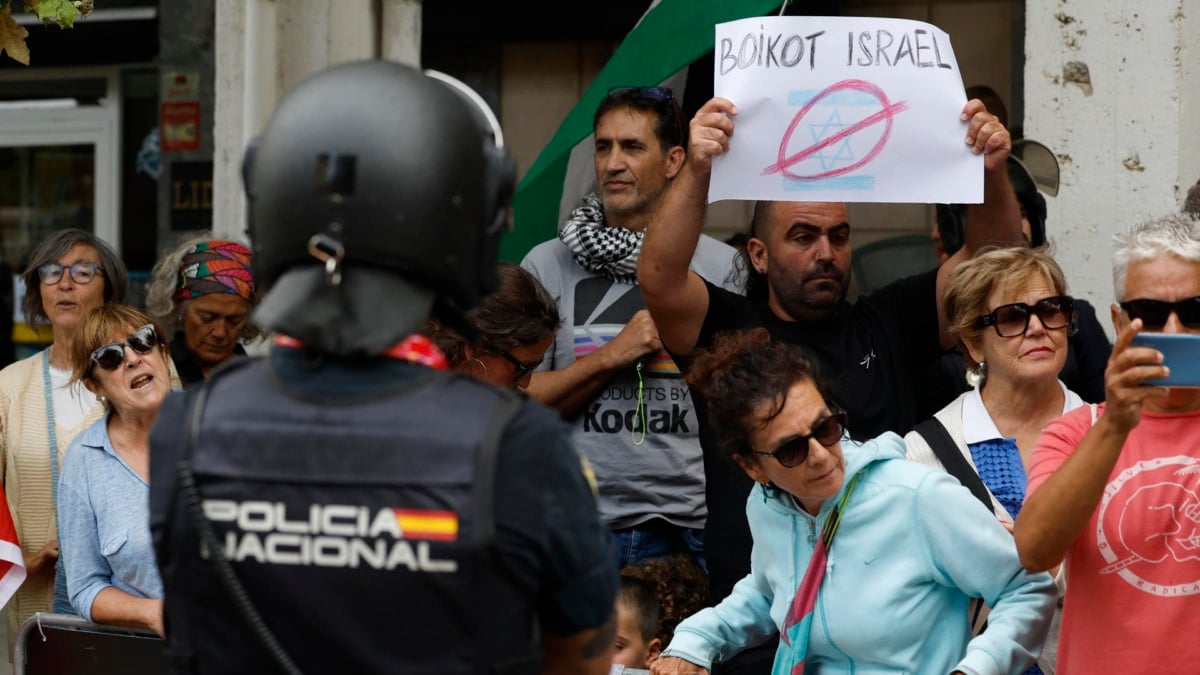 Netanyahu anima a seguir al Israel-Premier Tech y denuncia "el odio y la intimidación" en La Vuelta