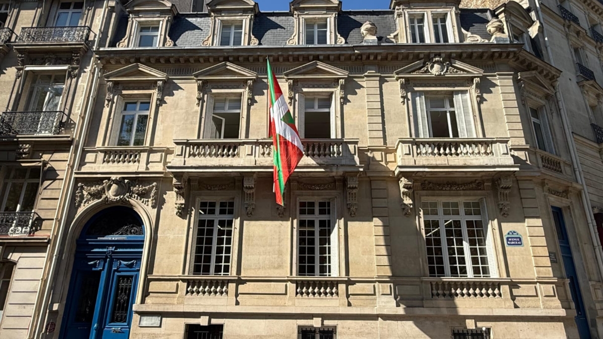 El PNV toma posesión del 'palacete' de París: "Es un acto de justicia, memoria y reparación"