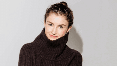 Ventrílocuos, nouvelle vague y un castillo en Francia: el nepo cuento de hadas de la nueva directora de Vogue USA