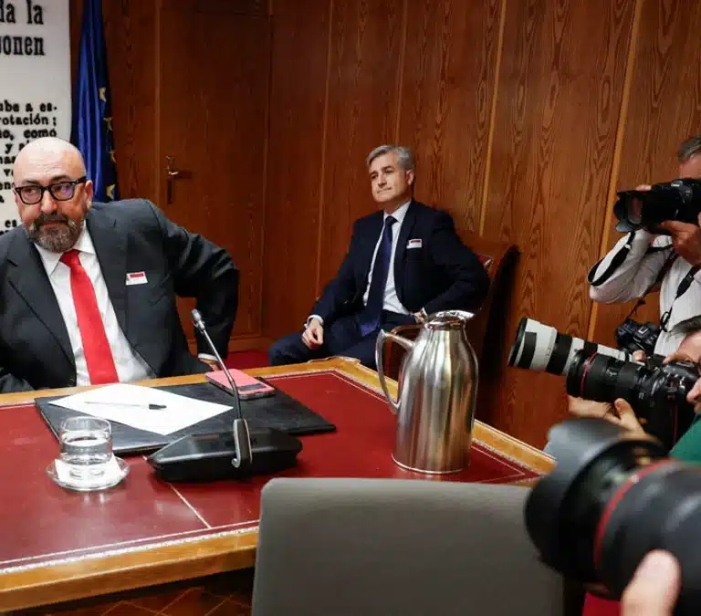 El PP volverá a alargar seis meses la comisión Koldo y retrasa (otra vez) la comparecencia de Sánchez