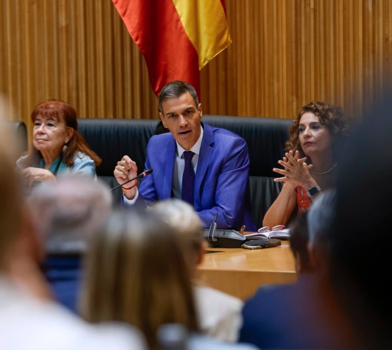 Sánchez apuesta por confrontar con Ayuso para debilitar a Feijóo