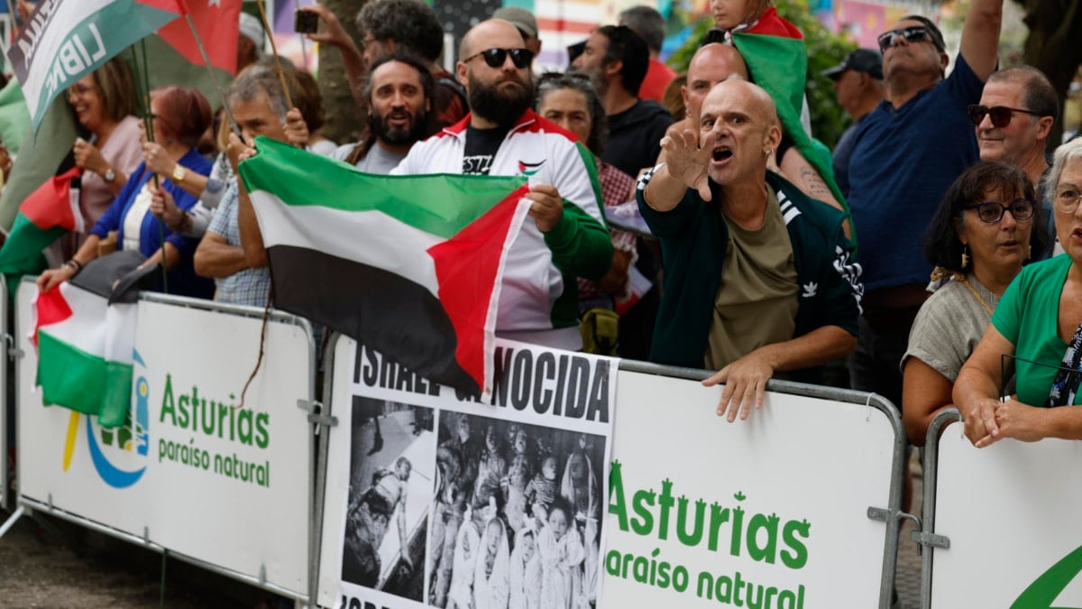 El equipo ciclista que motivó las protestas propalestinas en La Vuelta a España renuncia a su identidad israelí