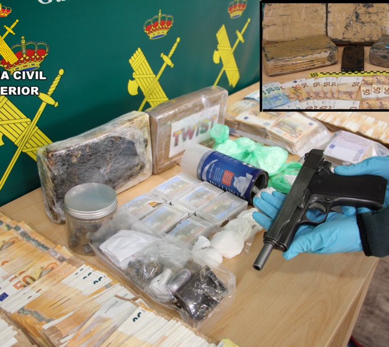 Amplio despliegue en Jerez: Dos detenidos e incautación de armas y drogas