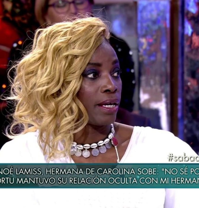 Muere a los 53 años la ex reportera de Cuatro y hermana de Carolina Sobe, Dnoé Lamiss