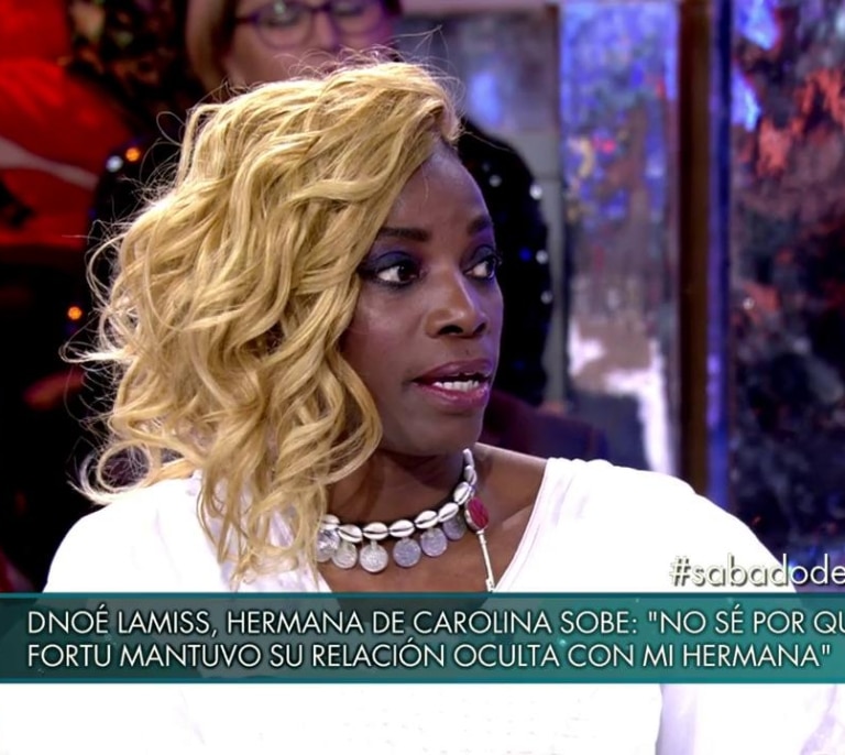 Muere a los 53 años la ex reportera de Cuatro y hermana de Carolina Sobe, Dnoé Lamiss