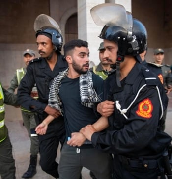 Los jóvenes toman las calles de Marruecos en las mayores protestas de [...]