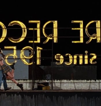 Treinta años de 'Empire Records': cómo un desastre adolescente acabó siendo un [...]