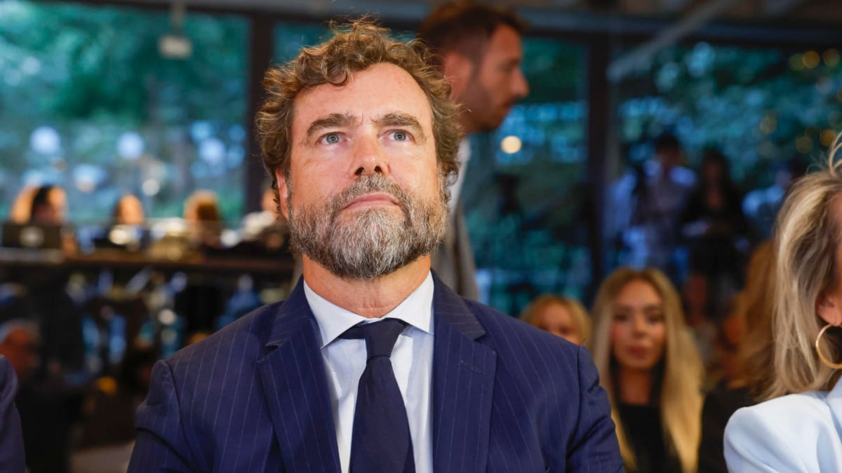 Sectores de Atenea sugieren que Tellado dio plantón a Espinosa de los Monteros por la irrupción de Aldama
