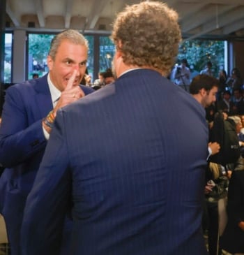 Ortega Smith rompe la disciplina de Abascal y arropa en solitario a [...]
