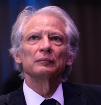 El ex primer ministro francés Dominique de Villepin sobre el rechazo a [...]