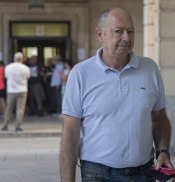 Condenado a 4 años un exdirector de Trabajo de Andalucía en una [...]