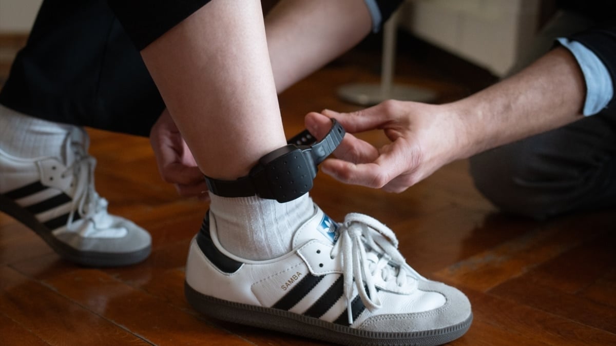 La pulseras para maltratadores abre el último enfrentamiento entre el Gobierno y el Poder Judicial