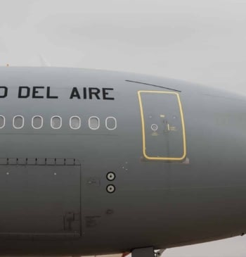Un avión militar con Robles a bordo sufre un intento de anular [...]
