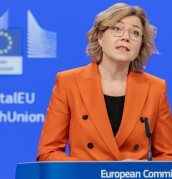 Bruselas avisa del "riesgo de injerencia extranjera" por el contrato del Gobierno [...]
