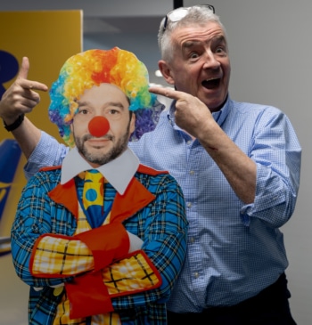 Aena acusa a Ryanair de usar una "infumable estrategia de extorsión" para [...]