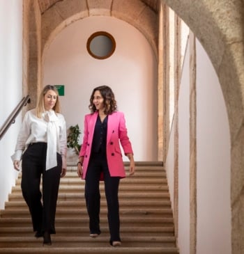 Ayuso y Guardiola, las dos caras del PP ante el conflicto de [...]