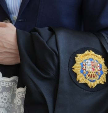 La Justicia libera a los tutores de Cantabria de estar en las [...]
