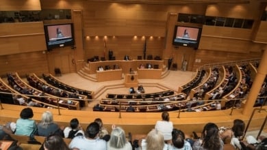 La realidad paralela de los políticos: más de la mitad de los senadores acumula varias casas mientras gran parte de los españoles no puede acceder a una vivienda