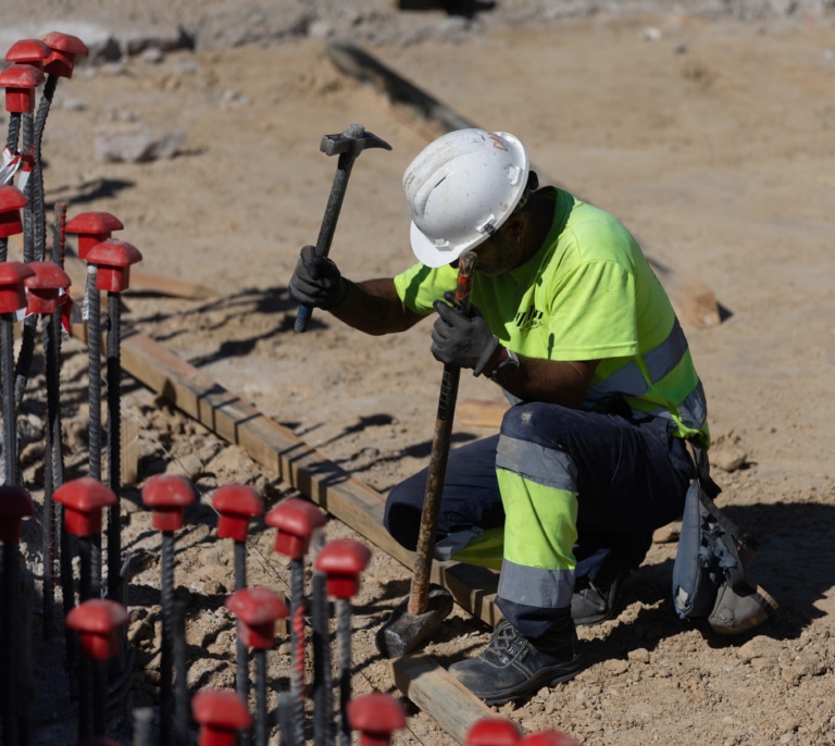Los trabajadores de la energía, las inmobiliarias y la banca lideran la pérdida de poder adquisitivo desde 2020