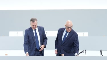 El consejero díscolo del Sabadell se desmarca de Oliu y acudirá a la opa de BBVA