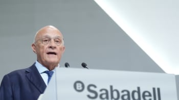 Sabadell gana 1.775 millones en 2025 y anuncia una recompra de acciones de 800 millones