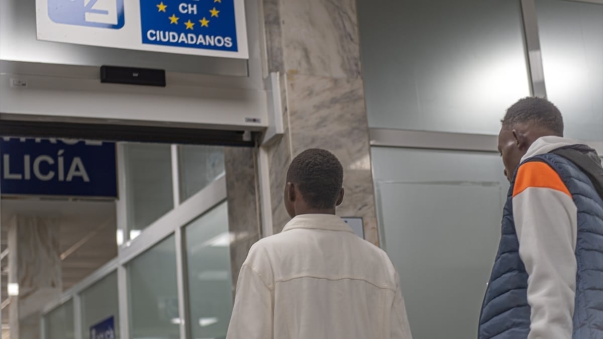Condenada la exdelegada del Gobierno ceutí por la repatriación de 55 menores