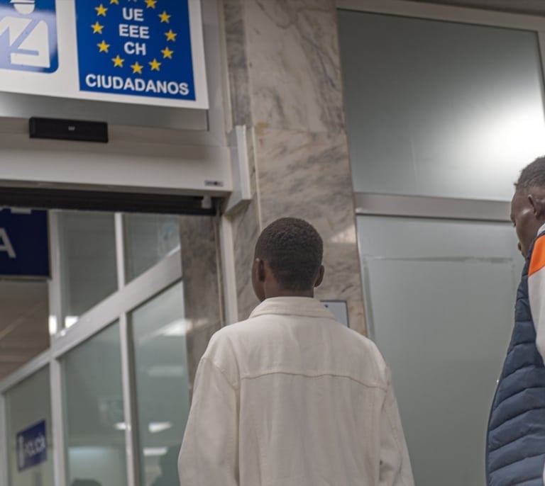 Condenada la exdelegada del Gobierno ceutí por la repatriación de 55 menores