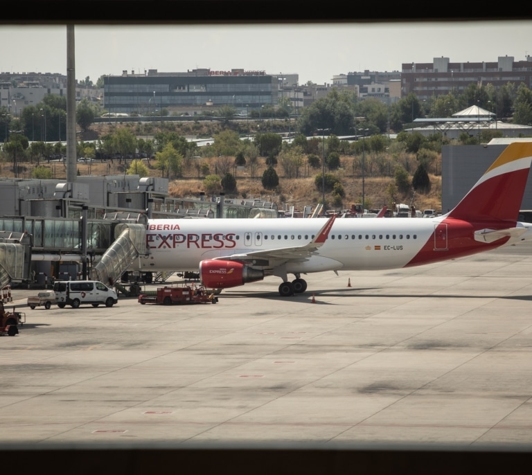 Los aeropuertos españoles baten un nuevo récord con más de 320 millones de pasajeros en 2025