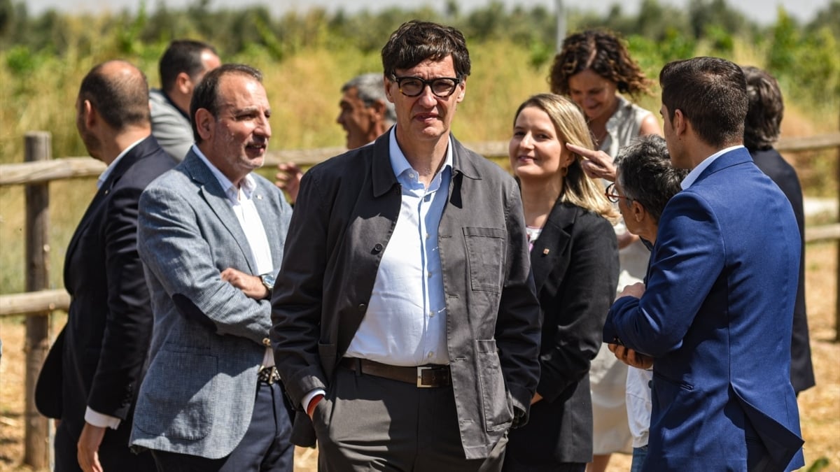Salvador Illa se reunirá este martes con Puigdemont en Bruselas