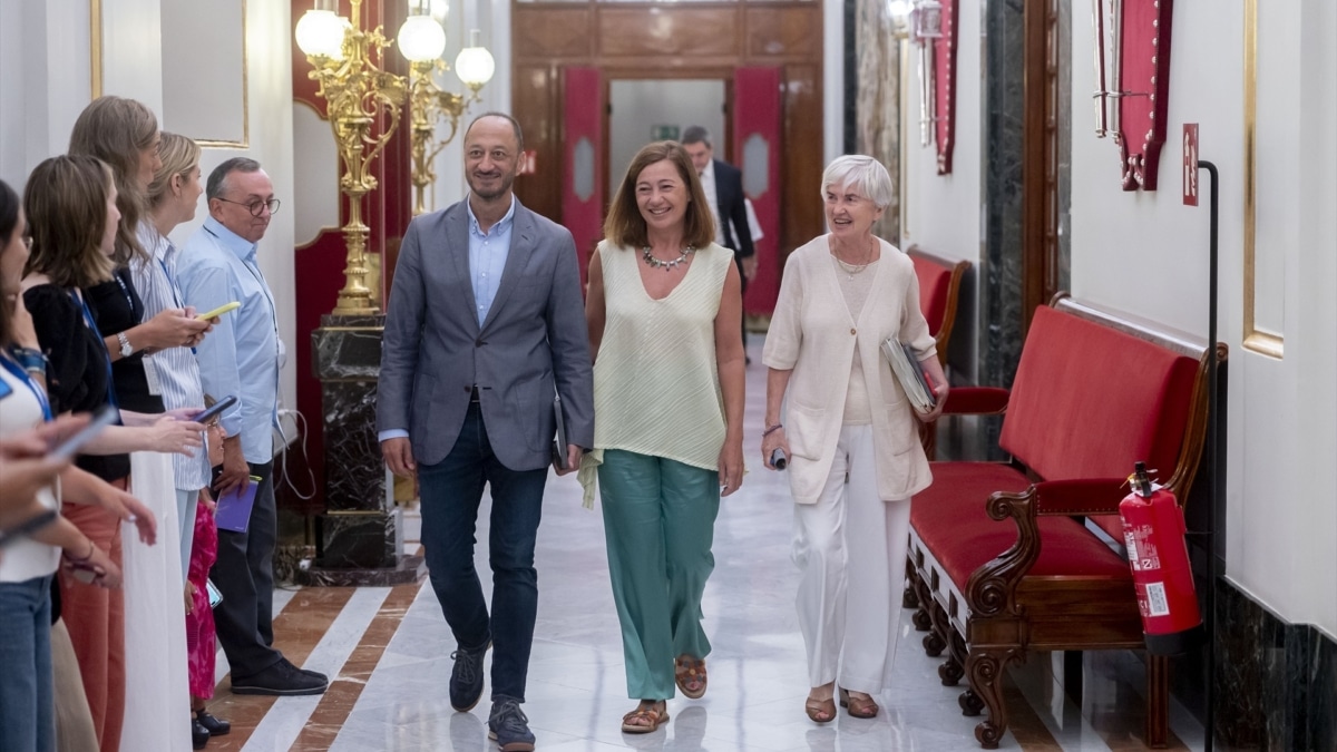 El Congreso aprueba qué medios no podrán acreditarse: ni webs ni canales de YouTube