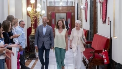 El Congreso aprueba qué medios no podrán acreditarse: ni webs ni canales de YouTube